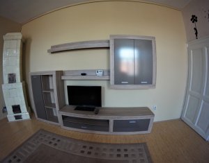 Appartement 3 chambres à louer dans Cluj-napoca, zone Centru