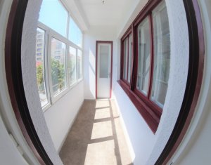 Appartement 5 chambres à louer dans Cluj-napoca, zone Centru