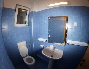 Appartement 3 chambres à louer dans Cluj-napoca, zone Centru