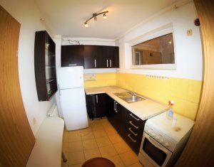 Appartement 3 chambres à louer dans Cluj-napoca, zone Centru