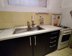 Appartement 3 chambres à louer dans Cluj-napoca, zone Centru