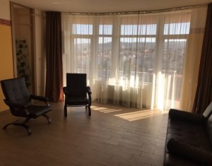 Appartement 3 chambres à louer dans Cluj-napoca, zone Zorilor