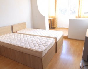 Lakás 3 szobák kiadó on Cluj-napoca, Zóna Plopilor