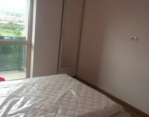 Appartement 3 chambres à louer dans Cluj-napoca, zone Marasti