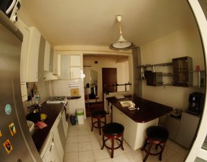 Appartement 4 chambres à louer dans Cluj-napoca, zone Manastur