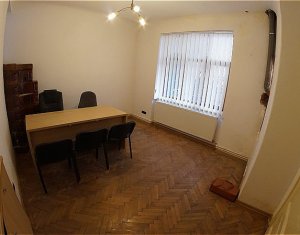 Lakás 4 szobák kiadó on Cluj-napoca, Zóna Centru