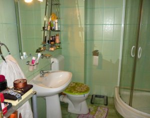 Lakás 4 szobák kiadó on Cluj-napoca, Zóna Manastur