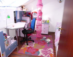 Lakás 4 szobák kiadó on Cluj-napoca, Zóna Manastur