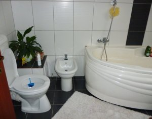 Lakás 4 szobák kiadó on Cluj-napoca, Zóna Manastur