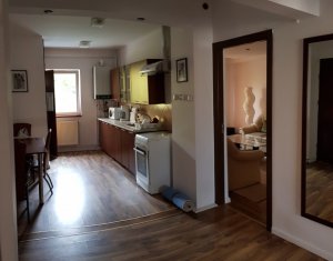 Lakás 4 szobák kiadó on Cluj-napoca, Zóna Zorilor