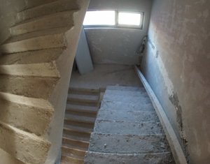 Lakás 24 szobák kiadó on Cluj-napoca, Zóna Centru