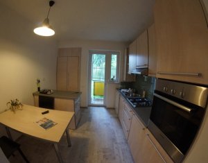 Lakás 3 szobák kiadó on Cluj-napoca, Zóna Plopilor