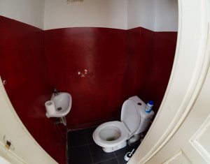 Appartement 3 chambres à louer dans Cluj-napoca, zone Centru