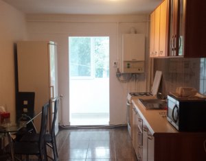 Appartement 3 chambres à louer dans Cluj-napoca, zone Zorilor