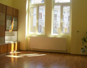 Lakás 3 szobák kiadó on Cluj-napoca, Zóna Centru