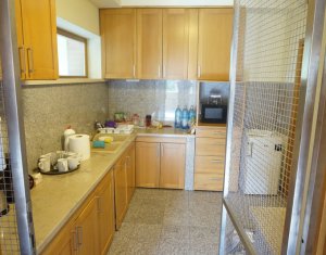 Ház 5 szobák kiadó on Cluj-napoca, Zóna Zorilor