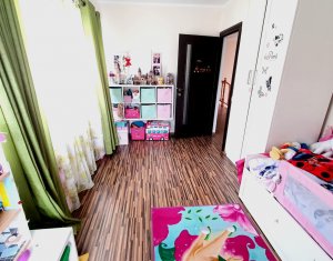 Maison 4 chambres à louer dans Floresti