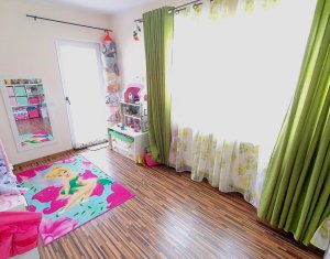 Maison 4 chambres à louer dans Floresti