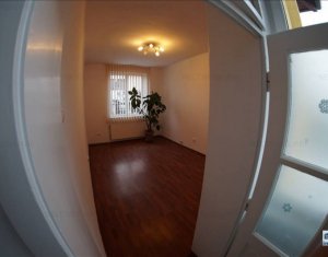 Maison 4 chambres à louer dans Cluj-napoca, zone Gheorgheni