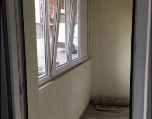 Lakás 1 szobák eladó on Floresti