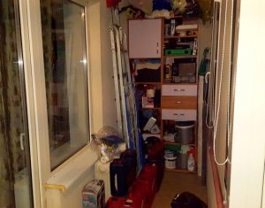 Lakás 2 szobák eladó on Floresti