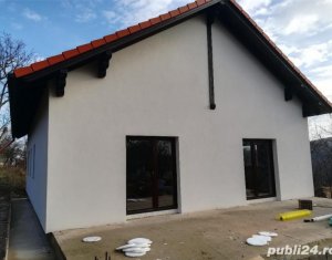 Ház 4 szobák eladó on Corpadea