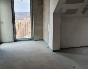 Ház 4 szobák eladó on Floresti