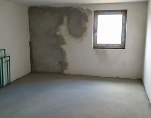 Ház 4 szobák eladó on Floresti