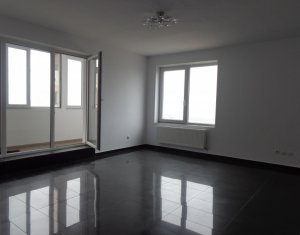 Lakás 3 szobák eladó on Floresti