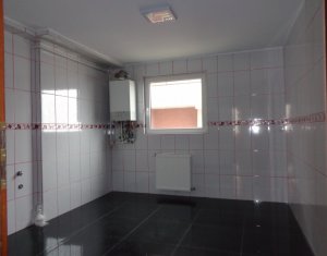 Lakás 3 szobák eladó on Floresti