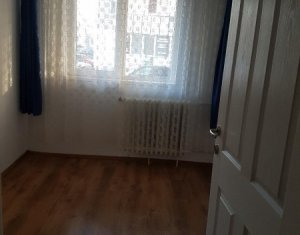 Lakás 4 szobák kiadó on Cluj-napoca, Zóna Manastur