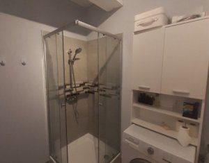 Lakás 3 szobák eladó on Floresti