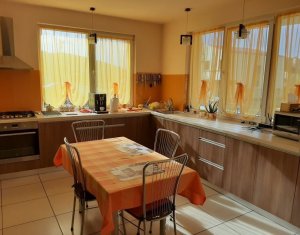 Ház 4 szobák eladó on Sannicoara