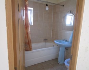 Lakás 3 szobák eladó on Floresti