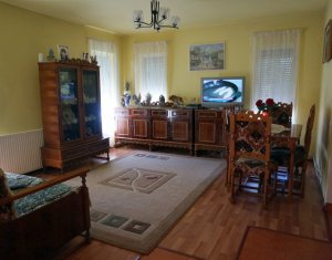 Ház 4 szobák eladó on Floresti