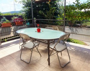 Ház 4 szobák eladó on Floresti