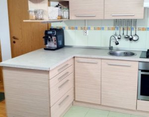 Lakás 2 szobák eladó on Floresti