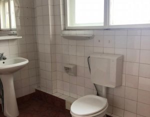 Appartement 4 chambres à louer dans Cluj-napoca, zone Centru
