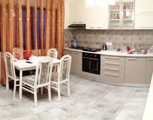 Maison 5 chambres à vendre dans Chinteni