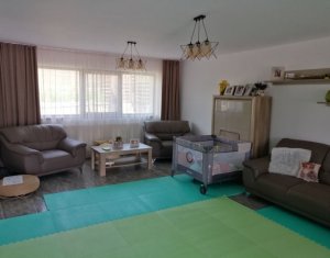 Maison 5 chambres à vendre dans Chinteni