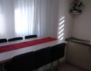 Appartement 4 chambres à vendre dans Cluj-napoca, zone Manastur