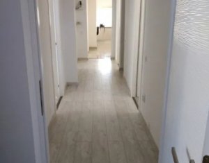 Appartement 4 chambres à vendre dans Cluj-napoca, zone Manastur