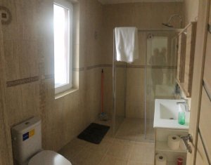 Maison 4 chambres à vendre dans Floresti