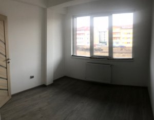 Maison 4 chambres à vendre dans Floresti