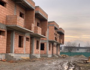 Ház 4 szobák eladó on Floresti