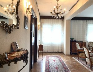 Ház 8 szobák kiadó on Cluj-napoca, Zóna Grigorescu