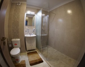 Appartement 3 chambres à louer dans Cluj-napoca, zone Centru