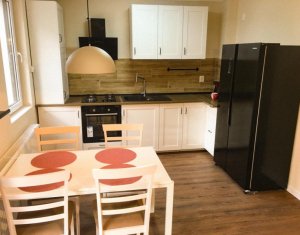 Ház 6 szobák eladó on Cluj-napoca, Zóna Manastur