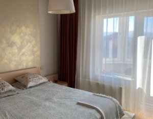 Lakás 3 szobák eladó on Floresti