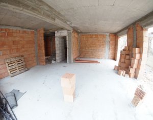 Maison 5 chambres à vendre dans Cluj-napoca, zone Andrei Muresanu